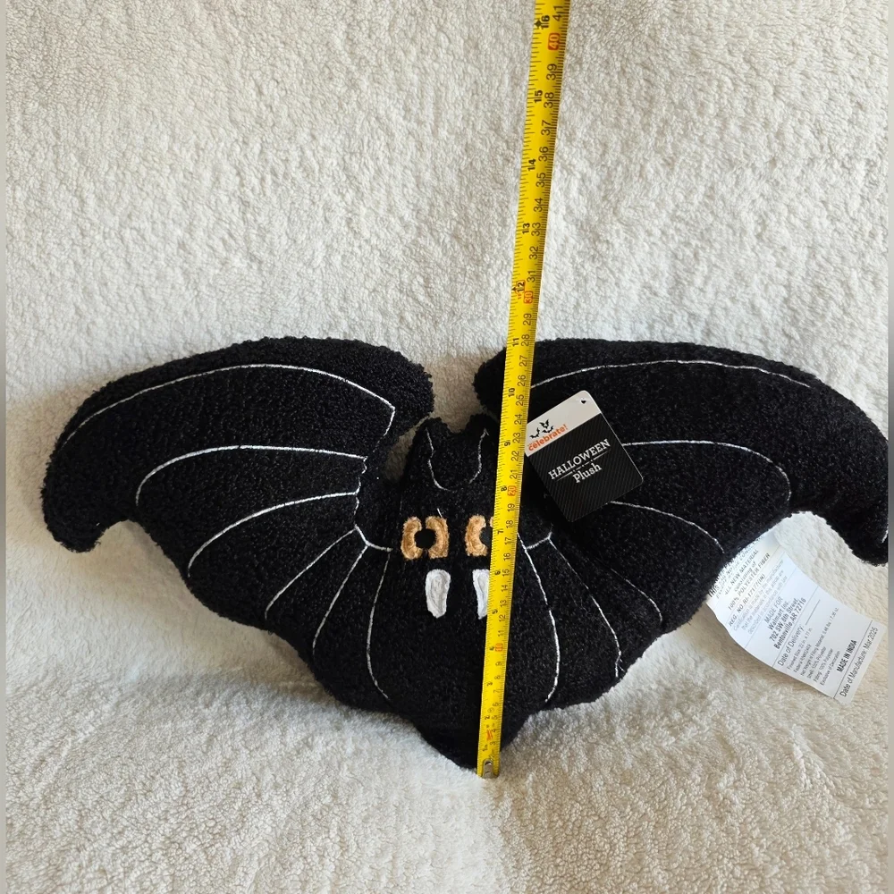 New black Decorative Halloween Boucle Bat shaped Pillow, size 22